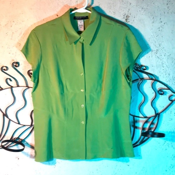 Jones New York Collection 🫒 Short Sleeve Button Down Blouse Sz 12 olive green - Picture 2 of 7